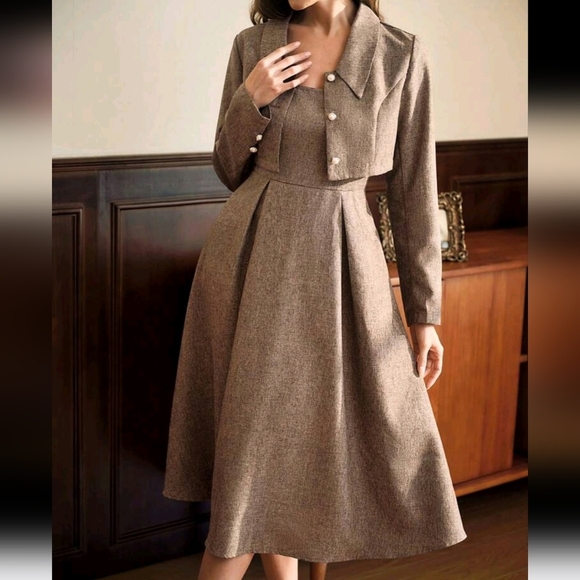 Elegant Ladies 2 Pieces Set, Square Neck Sleeveless Dress & Short Jacket - Picture 1 of 5